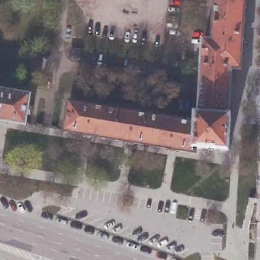 Vaizdas iš viršaus: Karaliaus Mindaugo pr. 34, Kaunas
