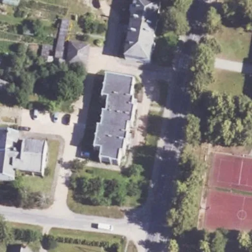 Vaizdas iš viršaus: P. Cvirkos g. 42, Kavarskas