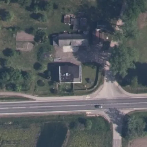 Vaizdas iš viršaus: Paežerių g. 1, Maldėnai