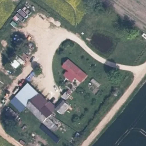 Vaizdas iš viršaus: Bažnyčios g. 13, Alksnėnai