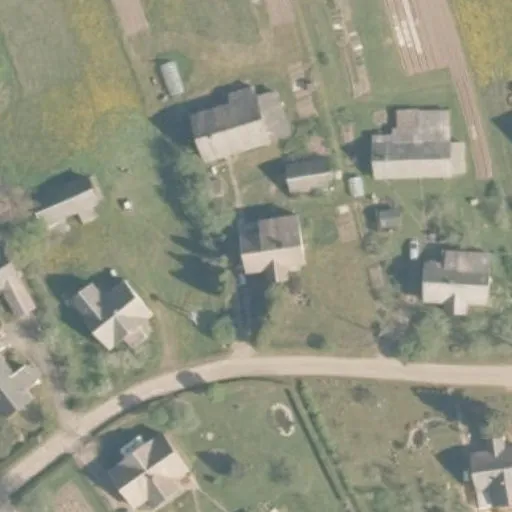 Vaizdas iš viršaus: Sakalo g. 12, Salakas