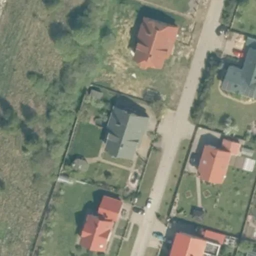 Vaizdas iš viršaus: Paparčių aklg. 7, Budrikai