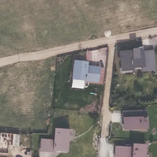 Vaizdas iš viršaus: Laimės g. 12, Didvyriai