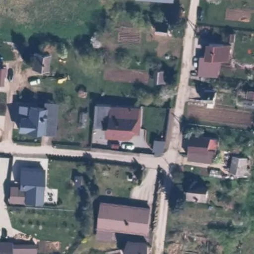 Vaizdas iš viršaus: Pienių g. 2, Mirkliai