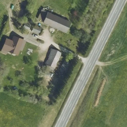 Vaizdas iš viršaus: Laukų g. 13, Asteikiai
