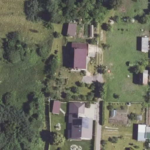 Vaizdas iš viršaus: Rožių g. 1, Tičkūnai