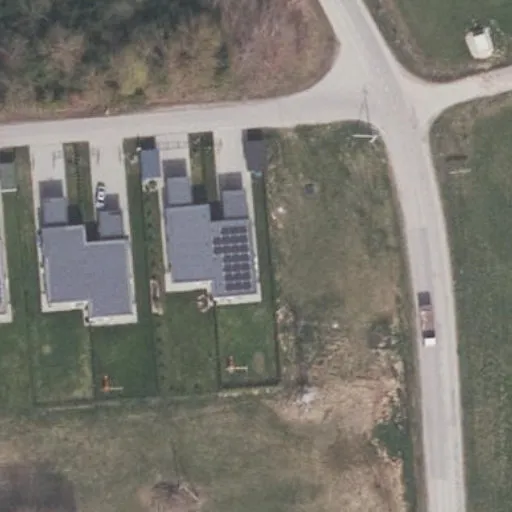 Vaizdas iš viršaus: Gojaus g. 2, Didvyriai
