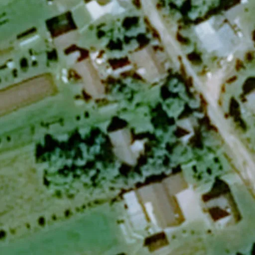 Vaizdas iš viršaus: Ąžuolijos g. 16, Tverečius