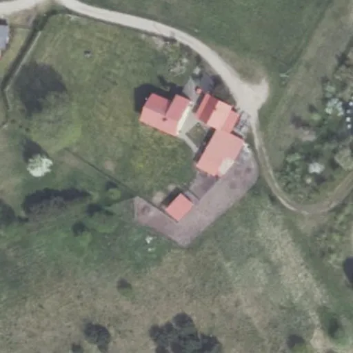 Vaizdas iš viršaus: Pramonės g. 3, Meškoniai