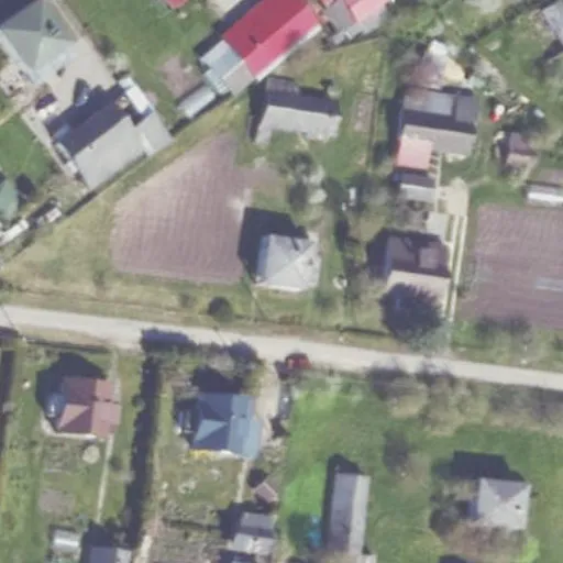 Vaizdas iš viršaus: Žemdirbių g. 1, Išorai