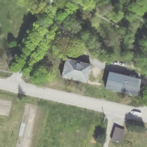 Vaizdas iš viršaus: Mokyklos g. 48, Mūro Strėvininkai