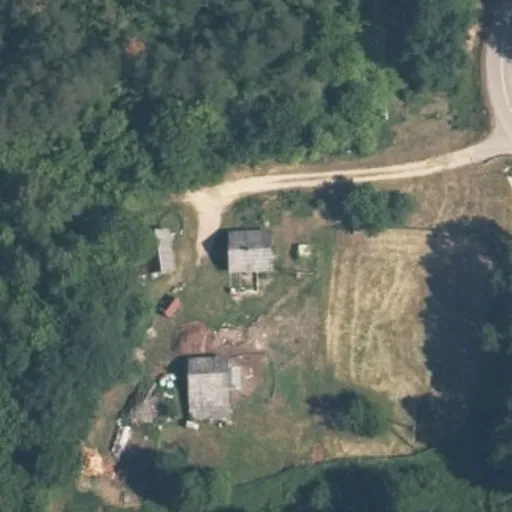Vaizdas iš viršaus: Tujų g. 1, Spartai