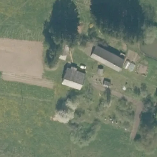 Vaizdas iš viršaus: Dvaro g. 9, Tauravas