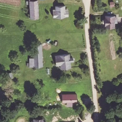 Vaizdas iš viršaus: Tujų g. 26, Salos