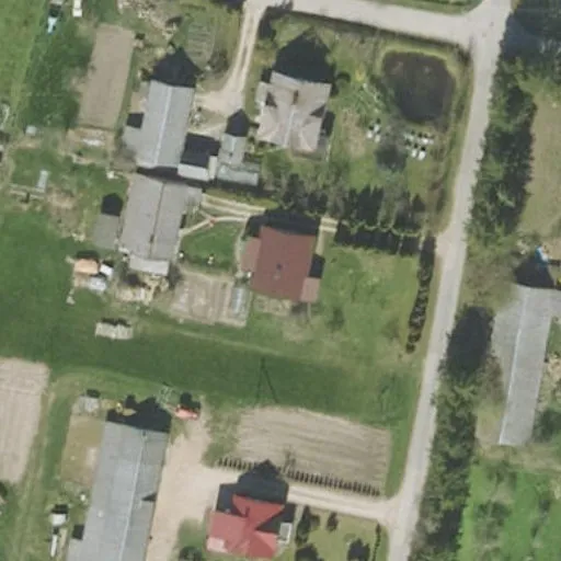 Vaizdas iš viršaus: Jaunimo g. 13, Ylakiai