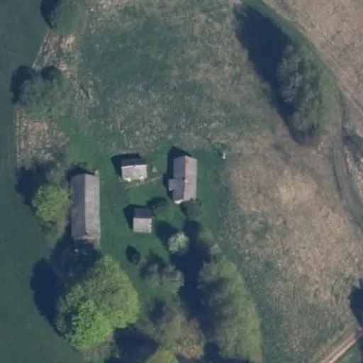 Vaizdas iš viršaus: Gluosnių g. 15, Batakiai
