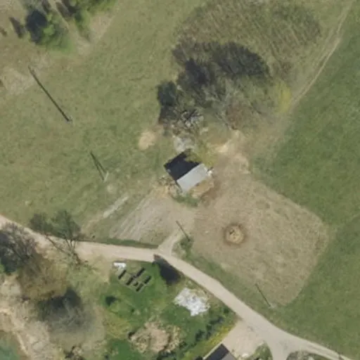 Vaizdas iš viršaus: Viešvėnų g. 8, Nakrošiškiai