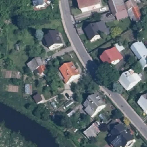 Vaizdas iš viršaus: Kovo 11-osios g. 13, Grigiškės
