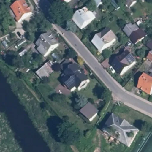Vaizdas iš viršaus: Kovo 11-osios g. 17, Grigiškės