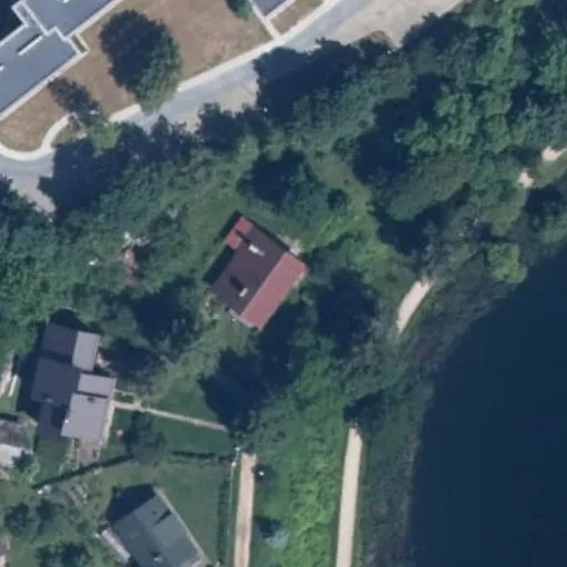 Vaizdas iš viršaus: Bernardinų g. 16, Trakai