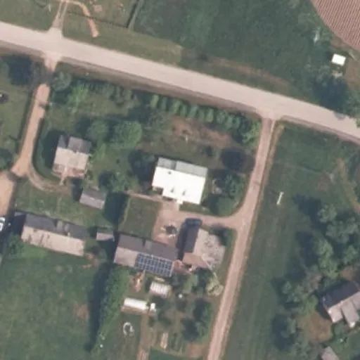 Vaizdas iš viršaus: Draugystės g. 98, Lukšiai