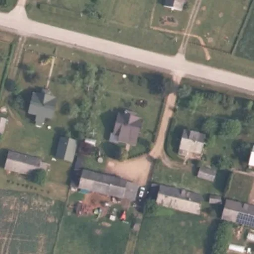 Vaizdas iš viršaus: Draugystės g. 94, Lukšiai