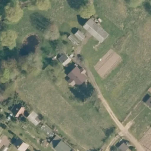 Vaizdas iš viršaus: Lelijų g. 12, Struikai