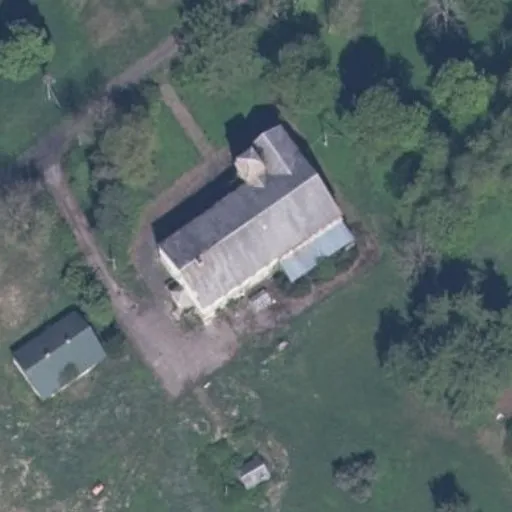 Vaizdas iš viršaus: Dvaro g. 32, Varputėnai